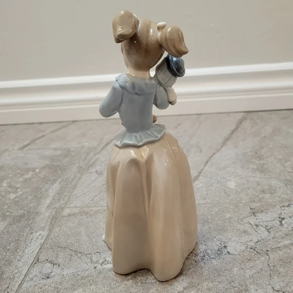 LLADRO NAO Figurine Girl With Clown Doll - Picture 5 of 8